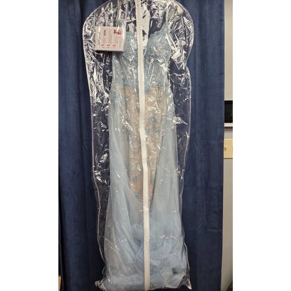 XO By Sophia Exclusive Light Sky Ice Blue Corset Long Prom Formal Dress Size 4 - Picture 2 of 16